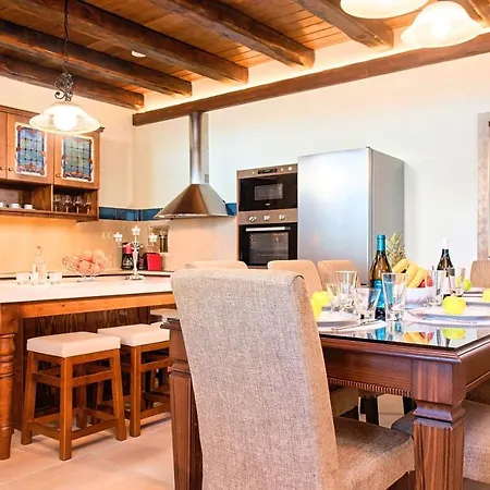 Villa Steve Kois Heated Pool Chania (Crete)
