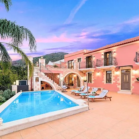 Steve Kois Heated Pool *
