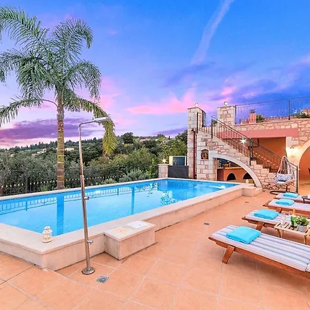 Villa Steve Kois Heated Pool